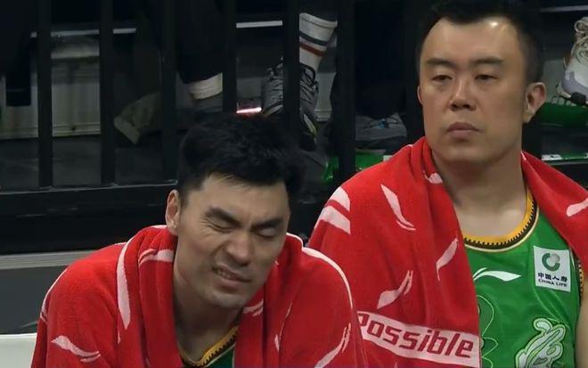 辽宁队遭广厦队横扫无缘总决赛，四连冠梦碎，老将赛后落泪