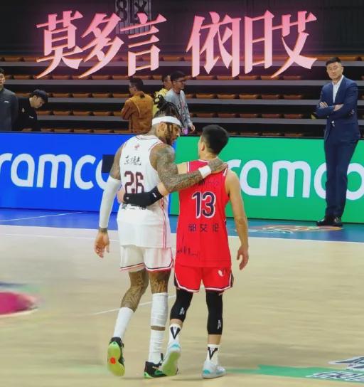 北京时间5月2日CBA联赛一夜三消息，总决赛形势与北京队状况受关注