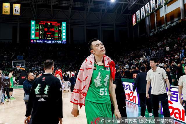 CBA 季后赛半决赛辽宁 0-3 被横扫，韩德君赛后透露或准备退役