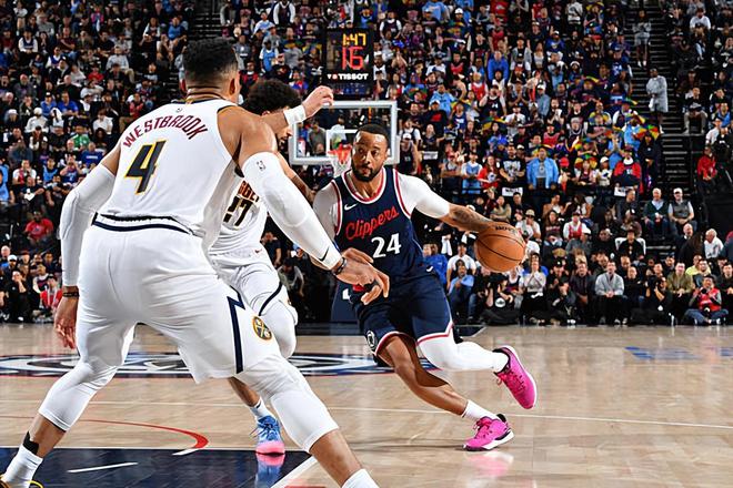 NBA季后赛快船胜掘金追平总比分 鲍威尔找回状态