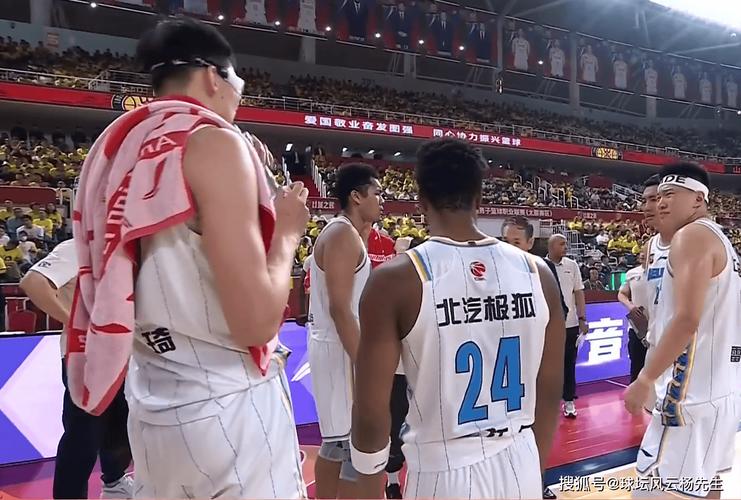 CBA 季后赛今晚继续：北京男篮主场迎战山西男篮，曾凡博受伤激励全队