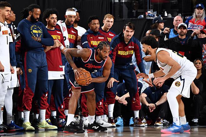 NBA 季后赛快船胜掘金追平总比分 伦纳德表现出色