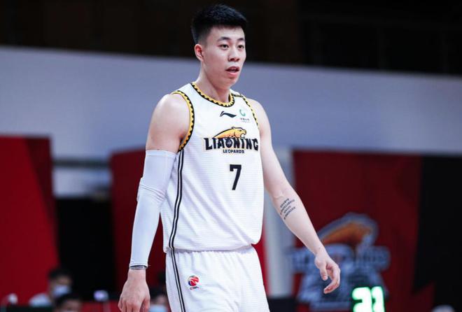 辽宁男篮止步半决赛，四连冠梦碎，一个时代落幕令人唏嘘
