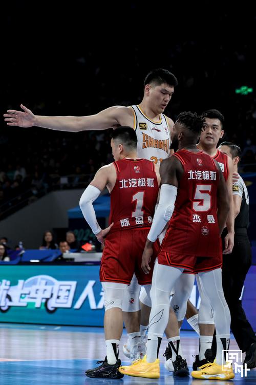 CBA 半决赛第 3 回合：北京男篮 121 比 103 胜山西总分 3 比 0 横扫晋级