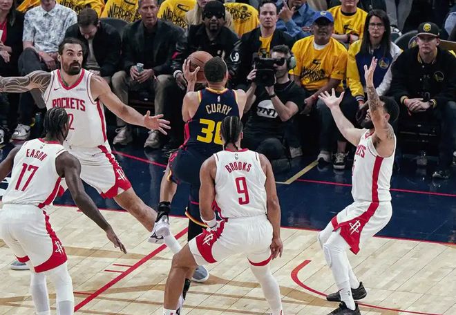 5月3日NBA季后赛勇士主场迎火箭G6战，火箭命运悬于杰伦格林