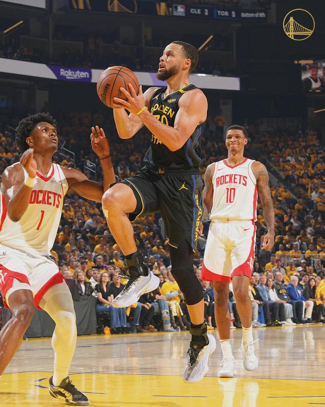 5月3日NBA季后赛西部首轮G6 科尔乌度卡谈波波维奇 赛场突发状况