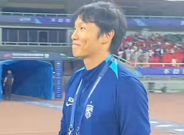 武汉三镇0元签下超值外援绍尔，近4场独造6球潜力无限