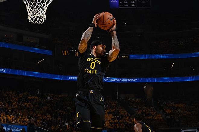 NBA 季后赛火箭胜勇士扳平总比分，小佩顿表现惨不忍睹