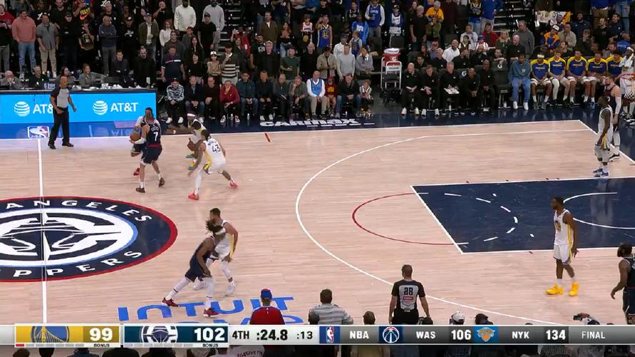 NBA 季后赛火箭胜勇士扳平总比分，小佩顿表现惨不忍睹