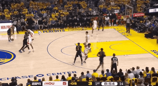 NBA季后赛首轮西部第六场：火箭客场胜勇士 系列赛拖入抢七