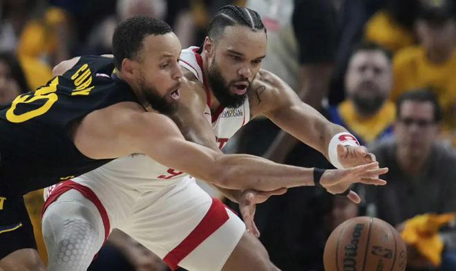 NBA季后赛首轮西部第六场：火箭客场胜勇士 系列赛拖入抢七