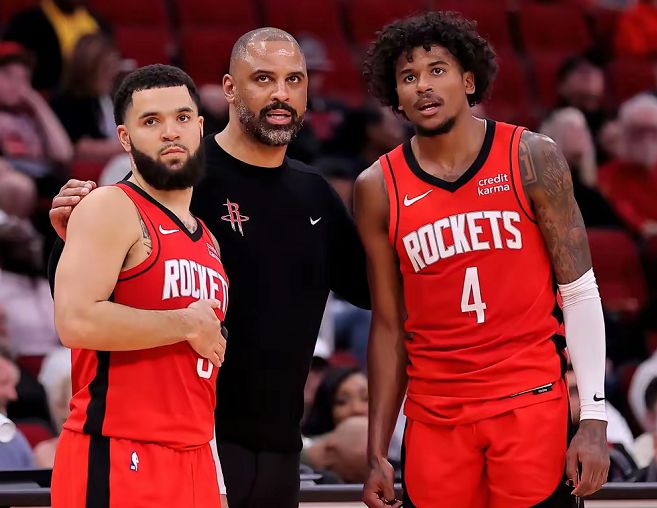 NBA 季后赛首轮接近尾声，火箭 1-3 绝境逆转展现西部第 2 实力
