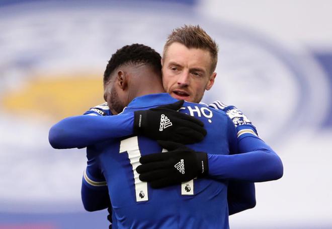 英超第35轮莱斯特城2-0完胜南安普顿，瓦尔迪救场成最大亮点