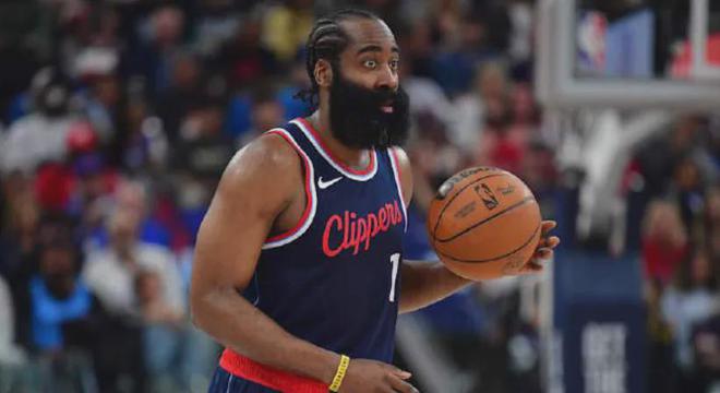 NBA 季后赛抢七大战：掘金快船激战，快船老板鲍尔默全力支持却难挽败局