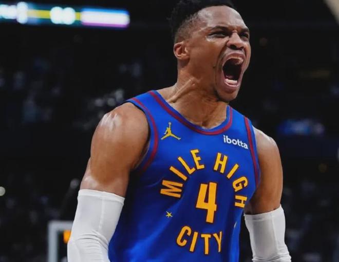 NBA 季后赛抢七大战：掘金快船激战，快船老板鲍尔默全力支持却难挽败局