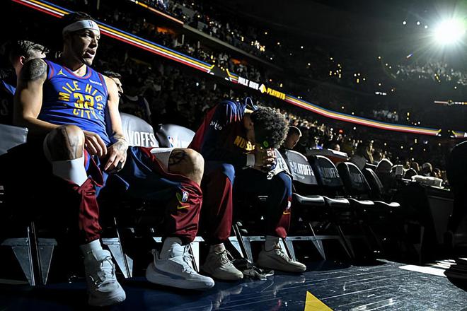 NBA 季后赛掘金胜快船晋级，阿隆 - 戈登表现出色数据亮眼