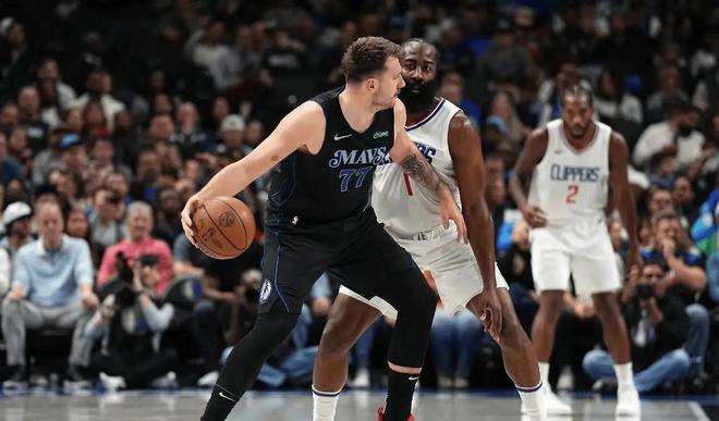 NBA 抢七大战：球星极致表演时刻，詹姆斯杜兰特高光尽显