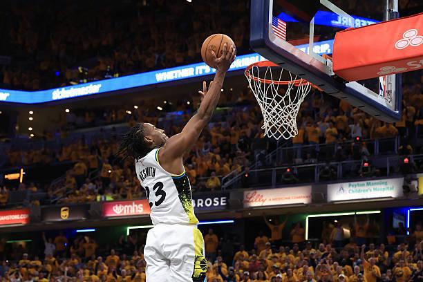 NBA东部半决赛：步行者胜骑士先拔头筹，阿隆-内史密斯表现出色