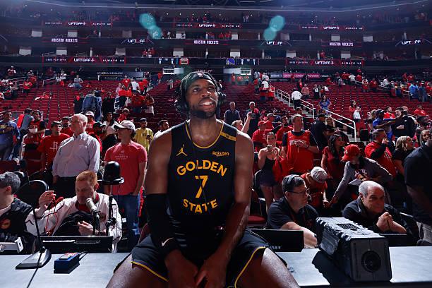 NBA季后赛：金州勇士胜休斯顿火箭，巴迪-希尔德成取胜关键