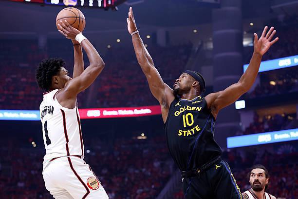 NBA季后赛：金州勇士胜休斯顿火箭，阿门-汤普森表现稳定