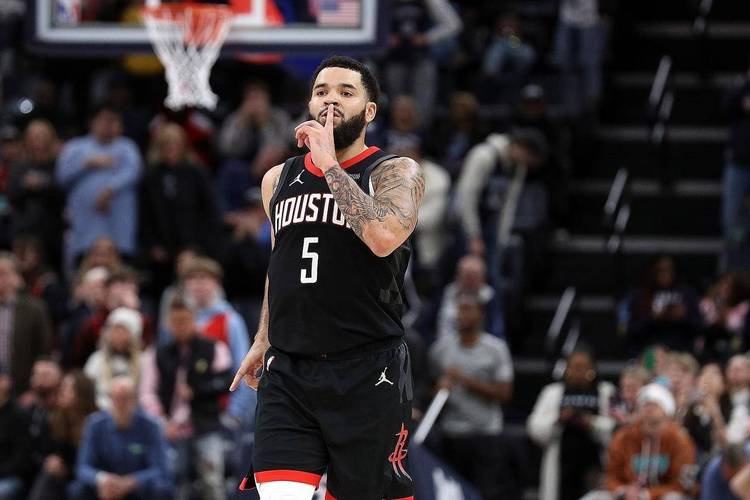 5月4日NBA季后赛首轮火箭勇士生死战，范弗利特表现获称赞