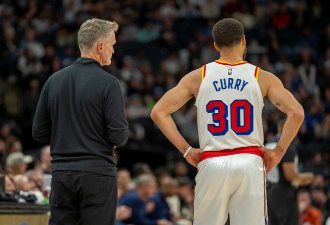 NBA季后赛首轮：勇士队3-1领先被拖入抢七，4-3成功晋级次轮