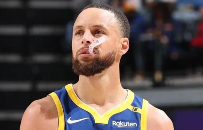 NBA西部首轮季后赛：金州勇士战胜火箭晋级，赛季交易引关注