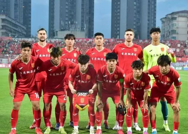 中超与中甲领头羊皆来自川渝地区，成都蓉城与重庆铜梁龙太猛了