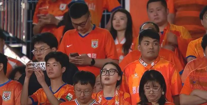 中超焦点之战：山东泰山队2比3负云南玉昆队，虽败犹有亮点