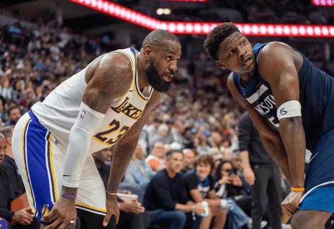 NBA 季后赛首轮：字母哥、爱德华兹、塔图姆表现令人印象深刻