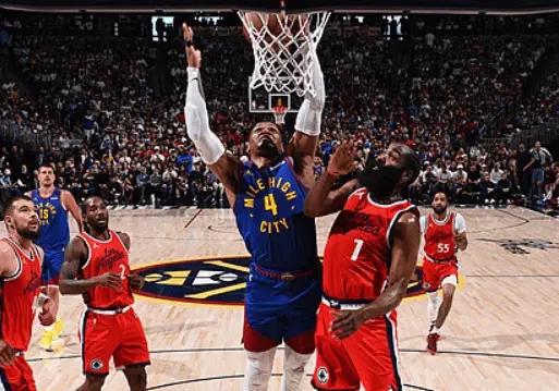 NBA 季后赛首轮：字母哥、爱德华兹、塔图姆表现令人印象深刻