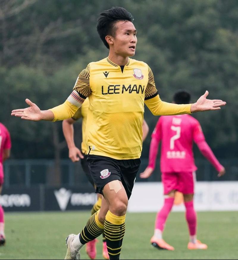 5月5日晚云南玉昆主场3:2逆转山东泰山，后卫徐宏杰获最佳