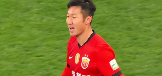 中超第11轮焦点战：上海海港2-0胜武汉三镇，徐新成首功之臣