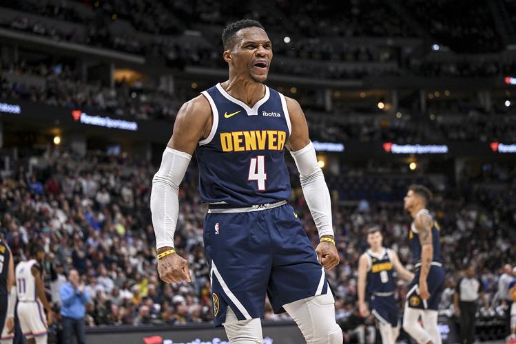 5月6日NBA季后赛西部半决赛首战，雷霆队119-121遭三分绝杀大逆转0-1落后
