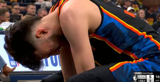 5月6日NBA季后赛西部半决赛首战，雷霆队119-121遭三分绝杀大逆转0-1落后