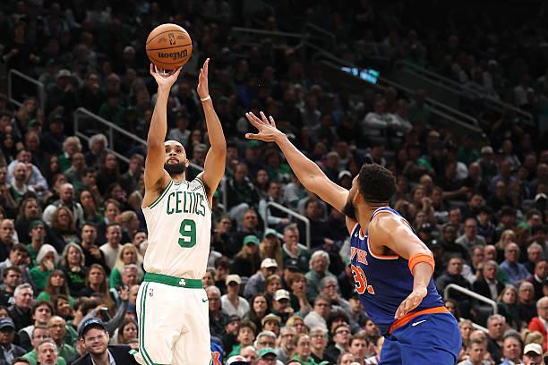 NBA东部半决赛G1：尼克斯惊天翻盘，小德里克-怀特表现可圈可点