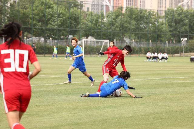 全国十五运会足球项目女子成年组资格赛西安赛区第三轮战罢，小组形势渐明