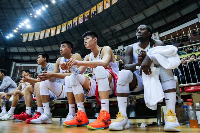 CBA总决赛首战告捷球队将现，北京队客场掀翻广厦之谜待解