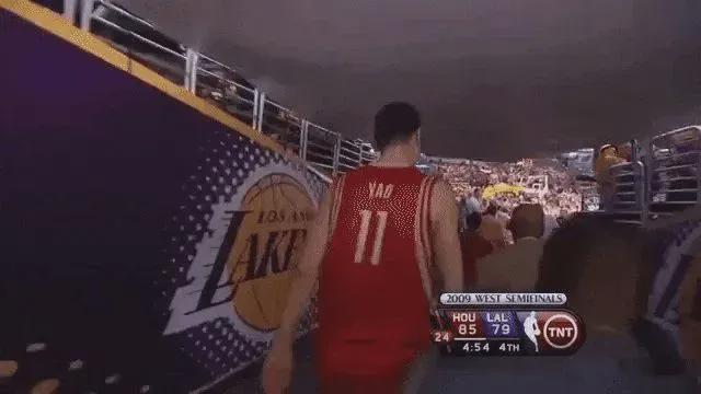 回顾火箭往昔抢七大战与姚麦时代的那些难忘瞬间