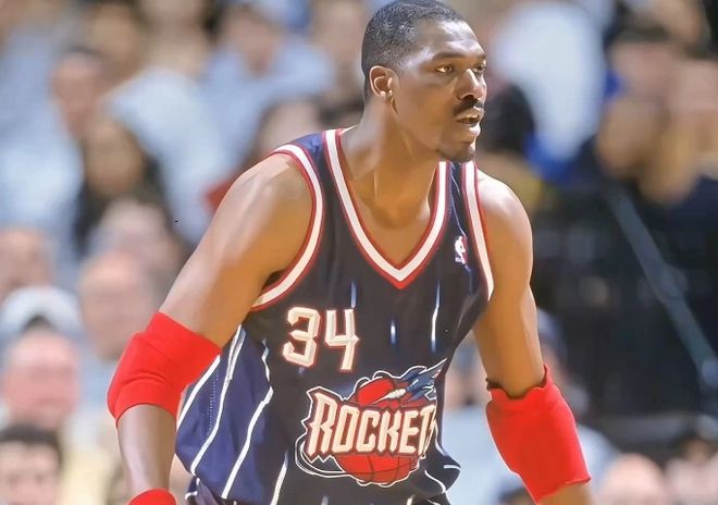 盘点篮球领域能包揽NBA总冠军等荣誉及奥运金牌的9位球员