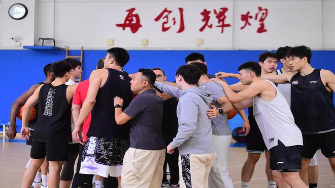 5月6日国内篮坛动态：CBA季后赛激战，全运会相关安排及杨鸣动向