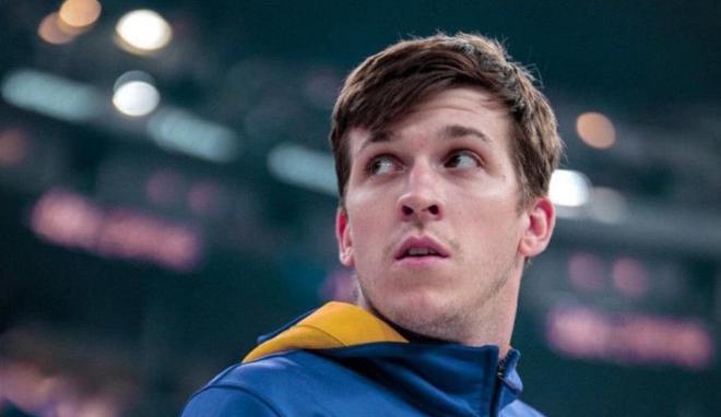 NBA 半决赛激战，多队爆冷，湖人引援遇阻，名嘴解析现状