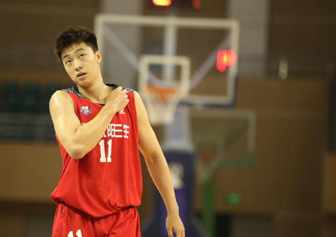 5月6日辽宁男篮消息汇总：杨鸣解说G1、张镇麟大婚等