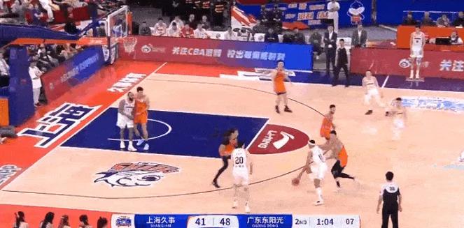 CBA总决赛将至，广东队赛季总结及贝兹利新动态引关注