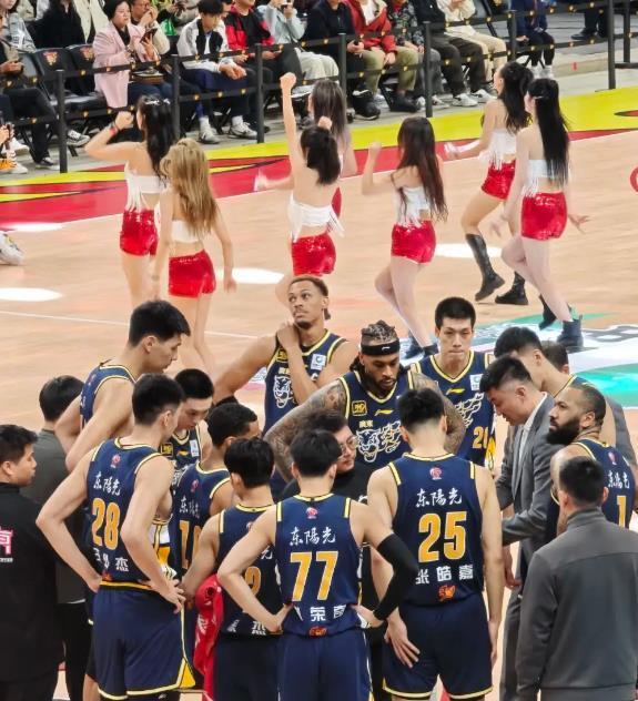 CBA总决赛将至，广东队赛季总结及贝兹利新动态引关注