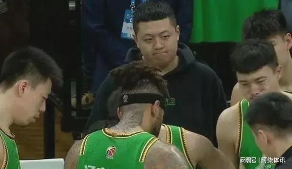 辽宁男篮休赛期开启，小刘总操作多，锋线补强迫在眉睫