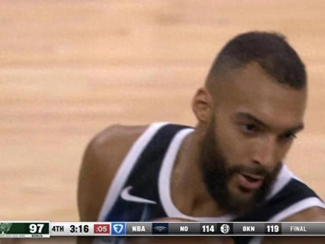 NBA西部半决赛G1：勇士客场胜森林狼，库里与双塔成焦点