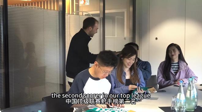 本赛季国内年轻球员机会多，18岁王钰栋成长快且留洋绯闻不断