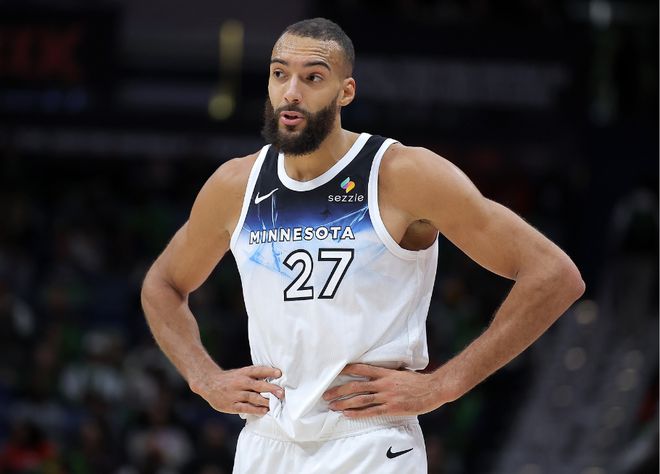 NBA季后赛次轮G1：森林狼88-99负勇士，四大首发成败笔