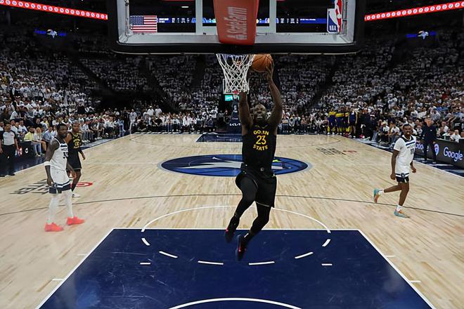 NBA西部半决赛G1：勇士以下克上，追梦格林表现亮眼